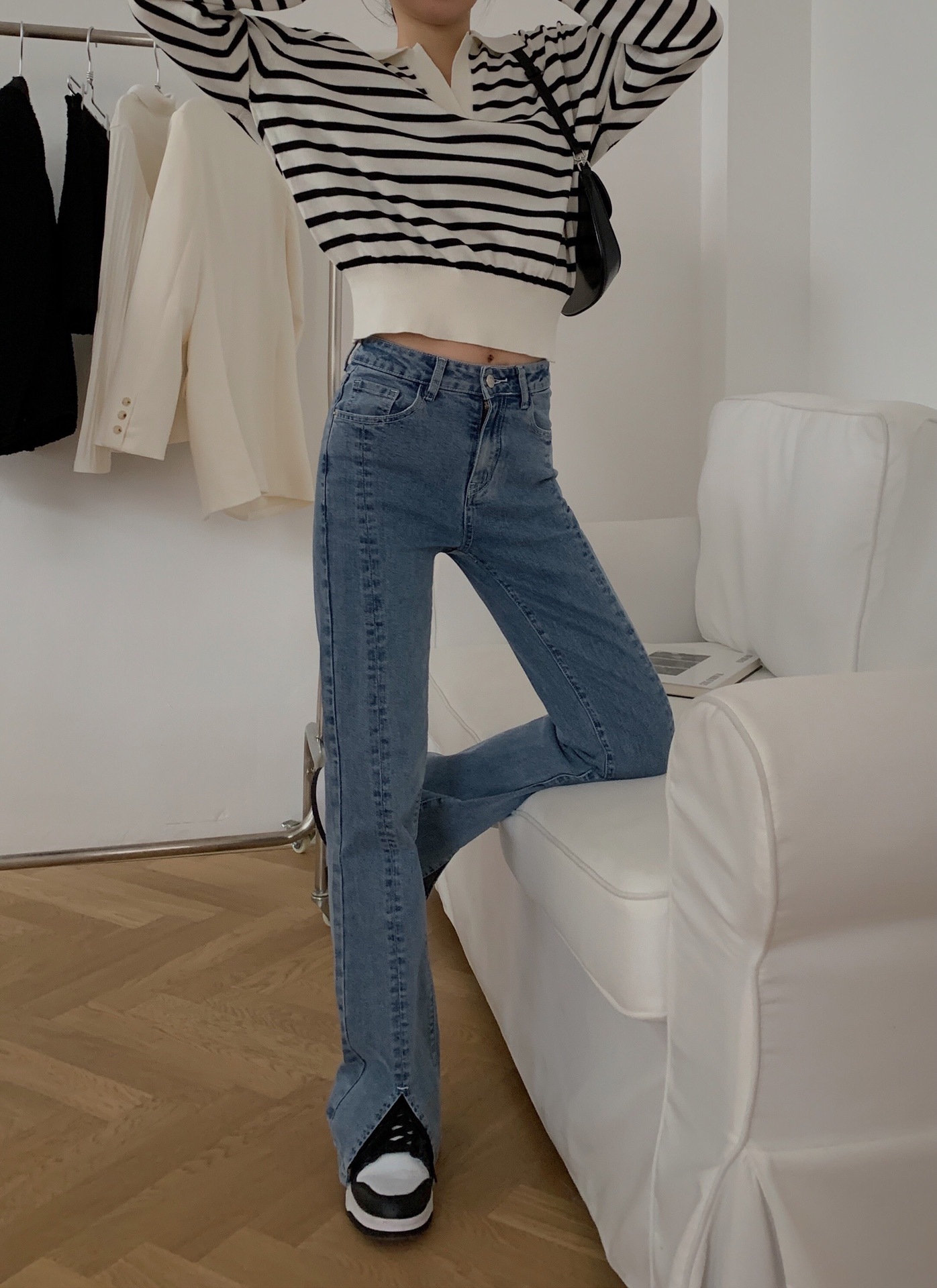 【微喇开叉牛仔裤】