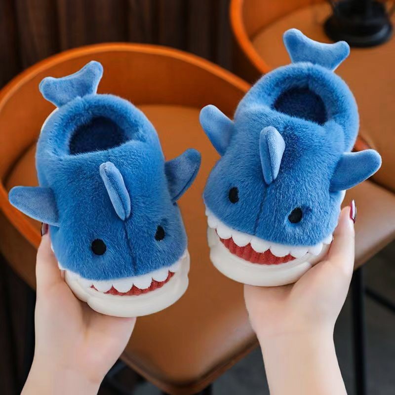 鲨鱼棉拖鞋男童冬季2023新款儿童卡通加绒居家宝宝鞋中大童包跟鞋