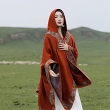 夏民族风围巾西藏防晒丝巾女青海湖旅游拍照沙滩巾斜纹缎披肩新疆