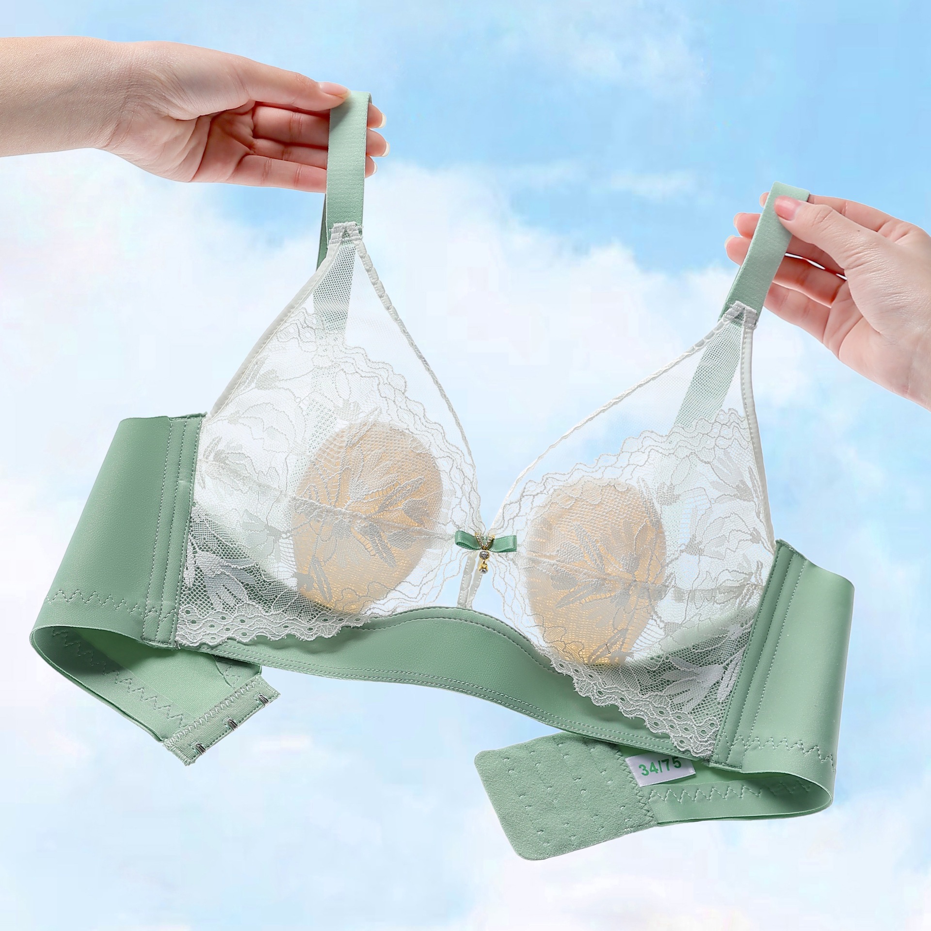 超薄款内衣女大胸显小胸罩夏季性感蕾丝无钢圈兔耳朵防凸点文胸