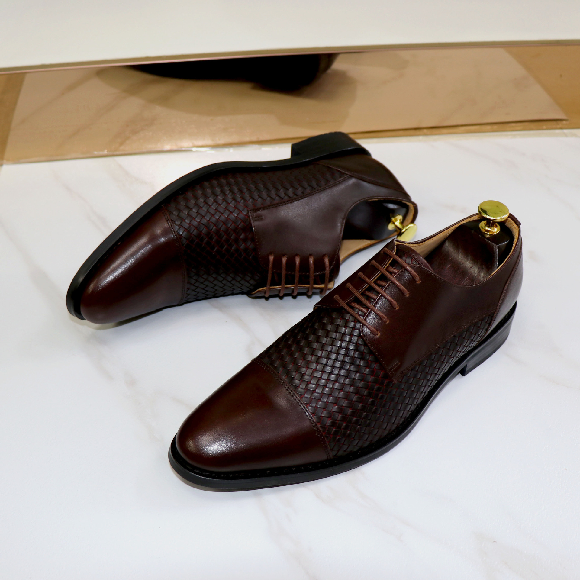 皮鞋男商务正装真皮编织皮透气男士英伦尖风头宴会2021年新款现货