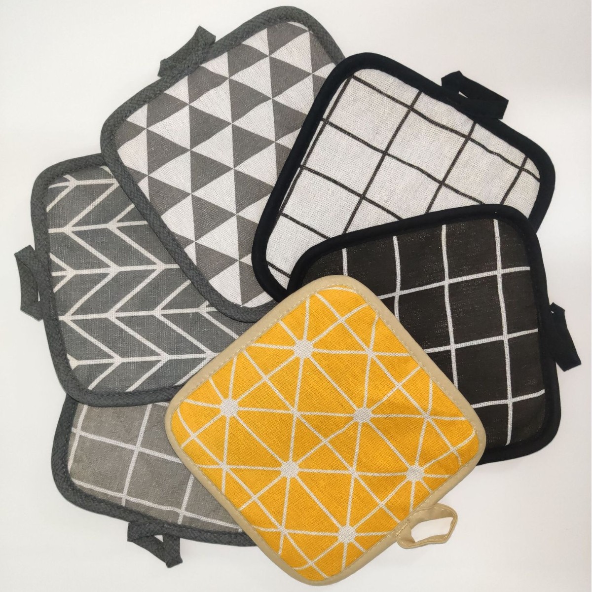 【源头厂家】现货 格纹图案隔热杯垫煲垫