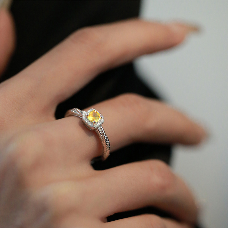 Yellow Diamond Twist Small Sugar Cube Ring Middle Ancient Dignified Sense of Design Niche Personality Online Influencer Fashion Square Zircon Ring