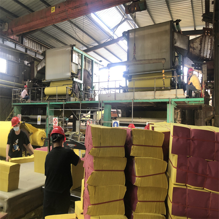 厂家印花压花烧纸原纸  祭祀用纸黄纸压泡冥钱 传统木浆平板火纸