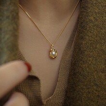 法式花生珍珠钛钢项链女18k豌豆吊坠小众设计锁骨链网红时尚新款