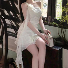 夏季新款白色斜肩雪纺连衣裙收腰显瘦时尚短款仙女蛋糕裙含花朵