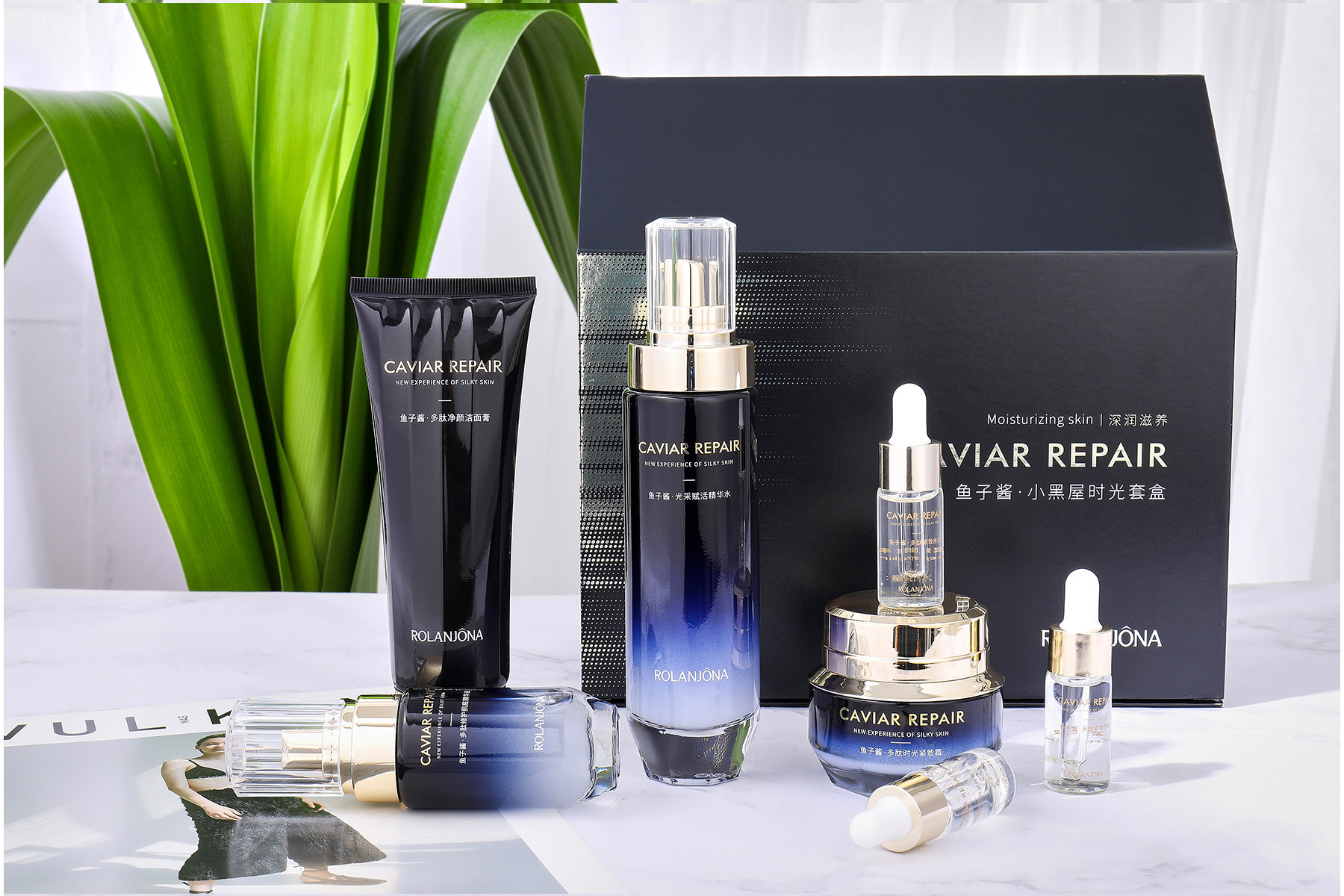 露兰姬娜鱼子酱小黑屋御龄时光奢养10件套水乳霜护肤品抖音直播款