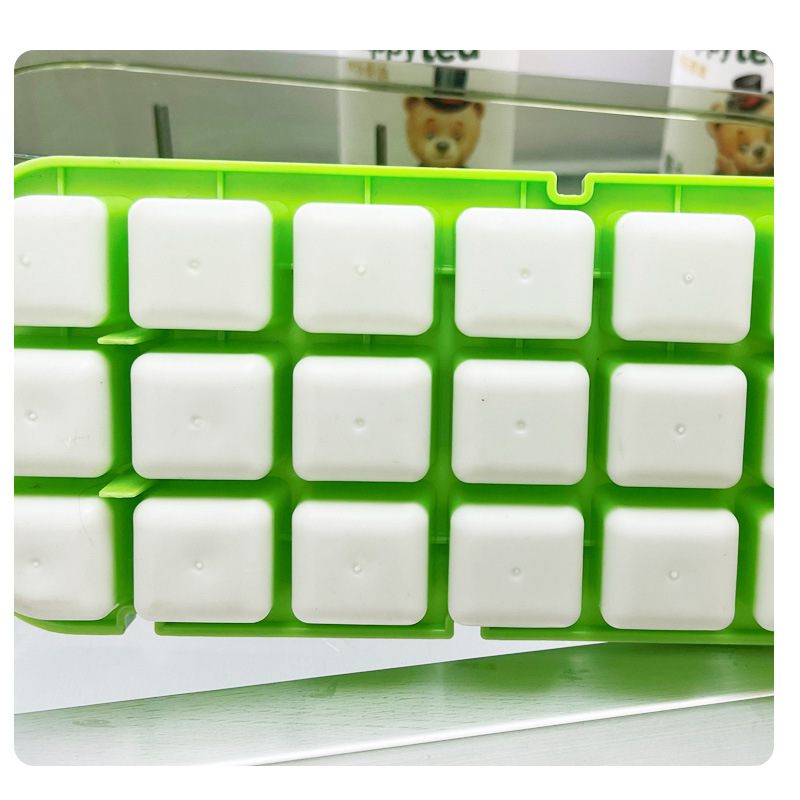 Household Ice Cube Mold Food Grade Ice Making Container Household Ice Making with Lid Ice Box Homemade Refrigerator Ice Making