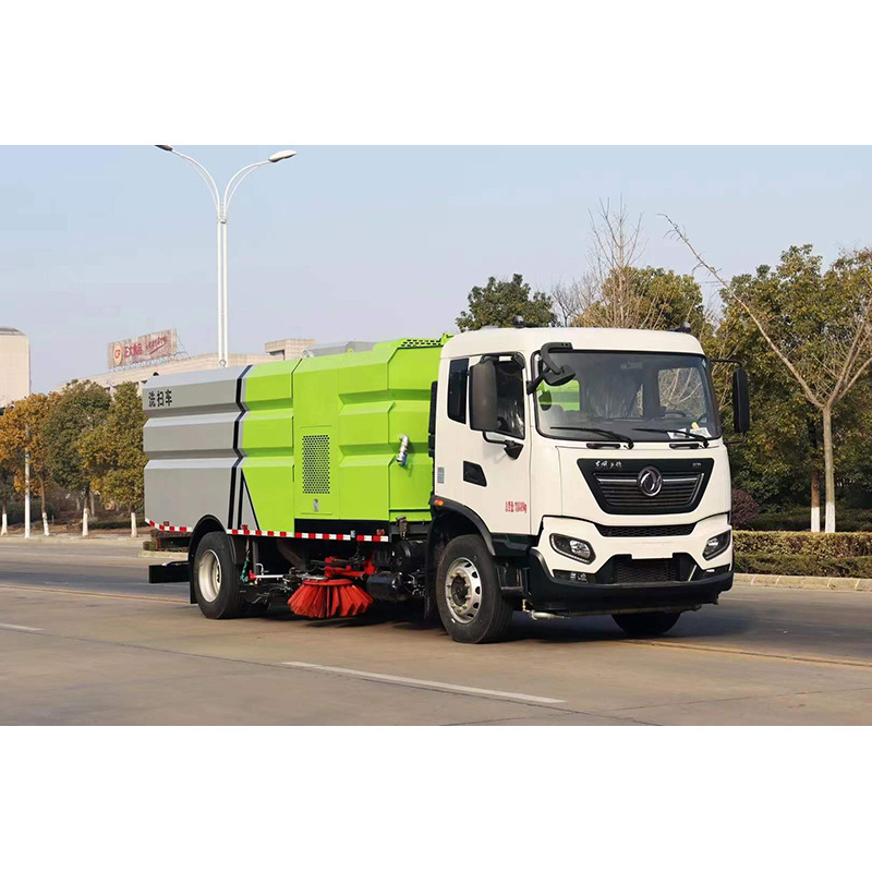 东风天锦扫地车