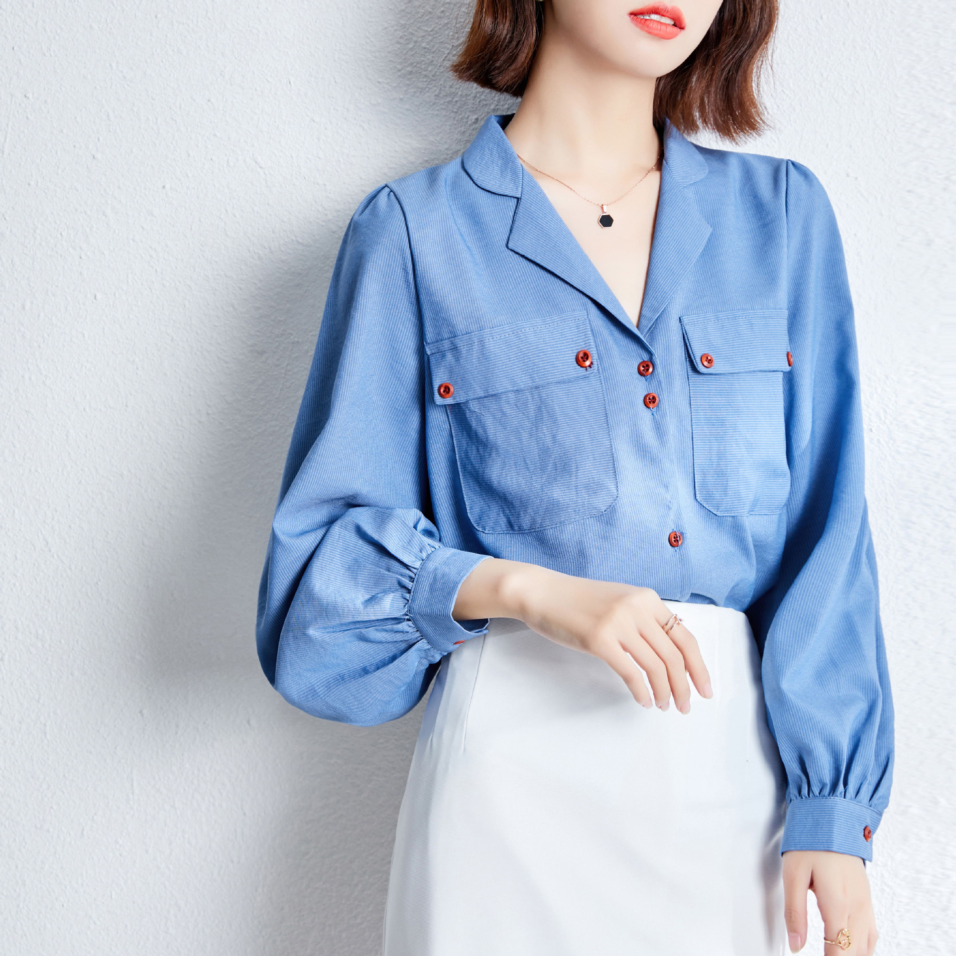 大翻领衬衫女2021春秋新品牛仔蓝衬衣ins韩版宽松学院风洋气小衫