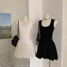 2024春季设计感优雅的时髦精 高腰线蓬蓬裙 拼接弹力针织连衣裙