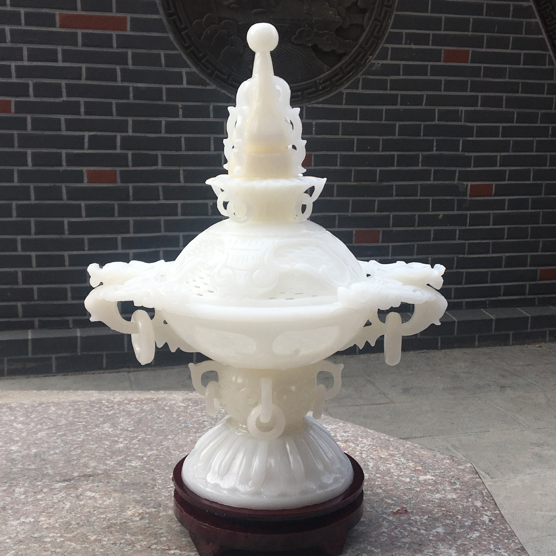 阿富汗玉石摆件 白玉镂空花熏薰香薰炉花瓶放香料玉石工艺品摆设