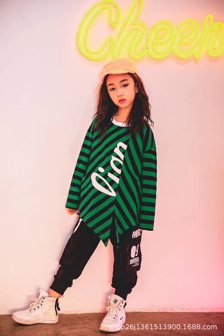 uaza小资范潮牌时尚春夏装中大童品牌童装折扣批发实体店直播货源