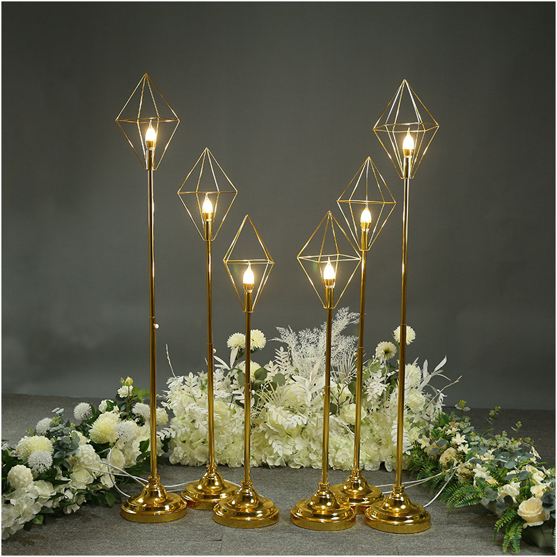 婚庆道具金色铁艺钻石路引灯婚礼舞台布置摆件t台造景装饰引路灯