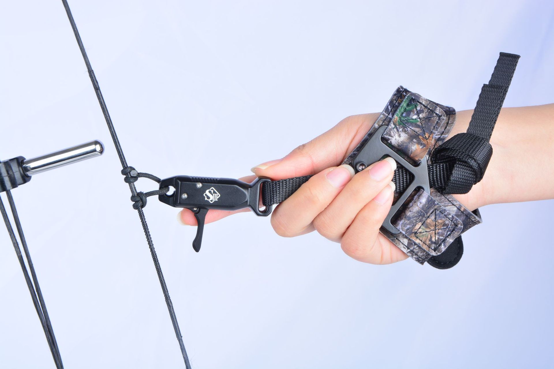 弓箭撒放器 弓箭射箭器材配件 复合弓反曲弓腕带腕撒厂家批发现货