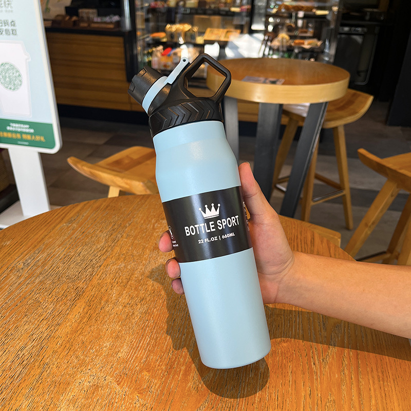 Popular Sports Bottle Large Capacity Stainless Steel Thermos Cup 2023 New Handle Space Pot Portable Sports Water Bottle