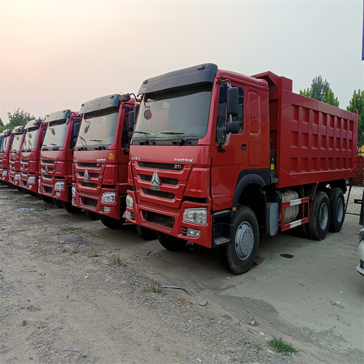 出口出售二手豪沃自卸车371马力豪沃渣土自卸车 工程卡车渣土车