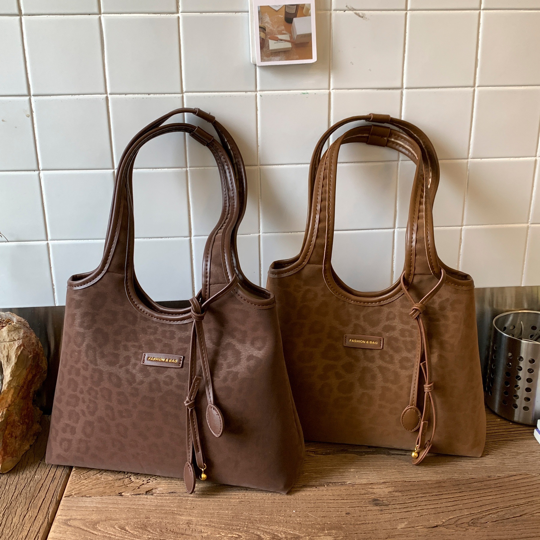 豹纹复古包包女大容量2025新款秋冬休闲单肩腋下包百搭通勤托特包