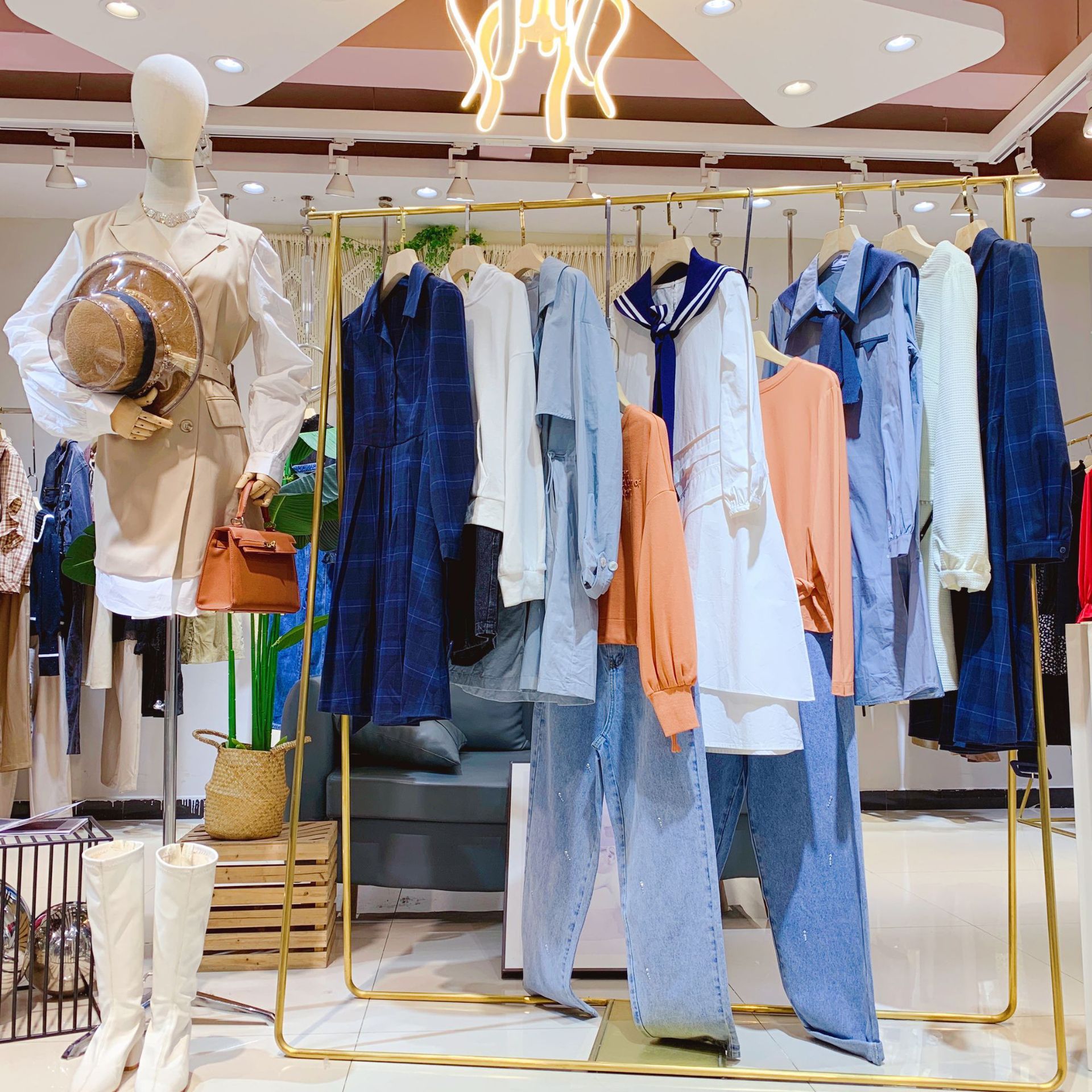 lily秋季清仓女装直播货源服装品牌折扣批发guc纪优希撤柜尾货