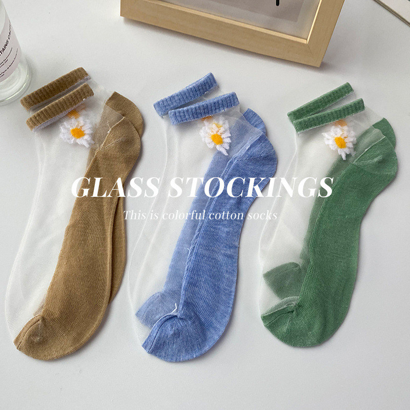 Summer Socks Women's Thin Little Daisy Embroidered Glass Stockings Socks Transparent Boat Socks Breathable Sweat Absorbing Invisible Socks