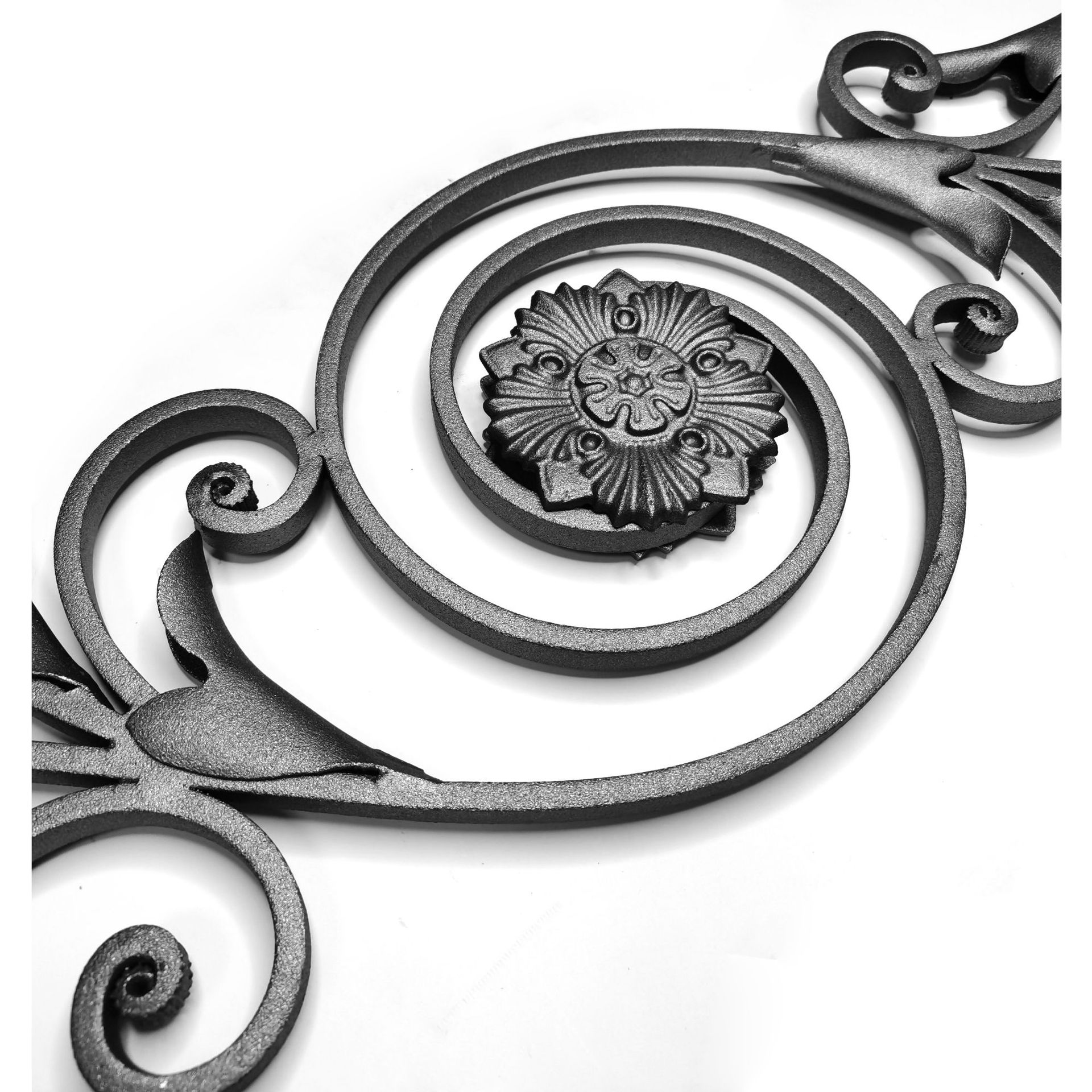 源头厂家直供锻打方钢楼梯立柱锻造铁艺花型配件组件花盘