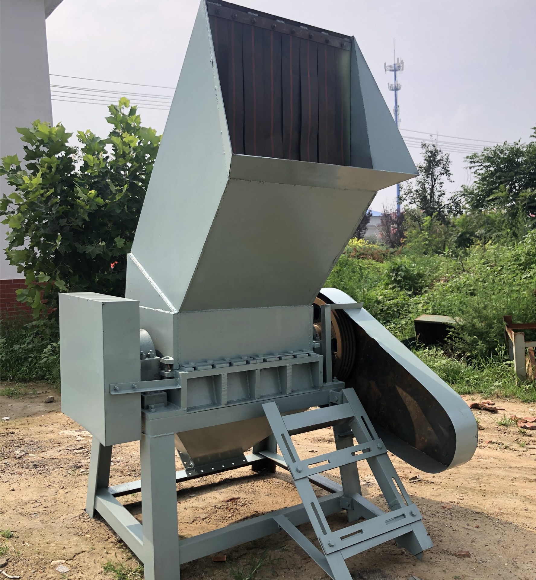 塑料破碎机·塑料瓶粉碎机·再生塑料粉碎清洗机塑钢·框子破碎机