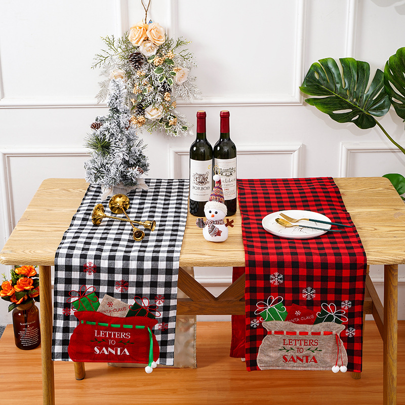 Cross-Border New Arrival Christmas Decorations Table Runner Christmas Gift Bag Embroidered Plaid Table Runner Home Dining Table Ornament Decoration