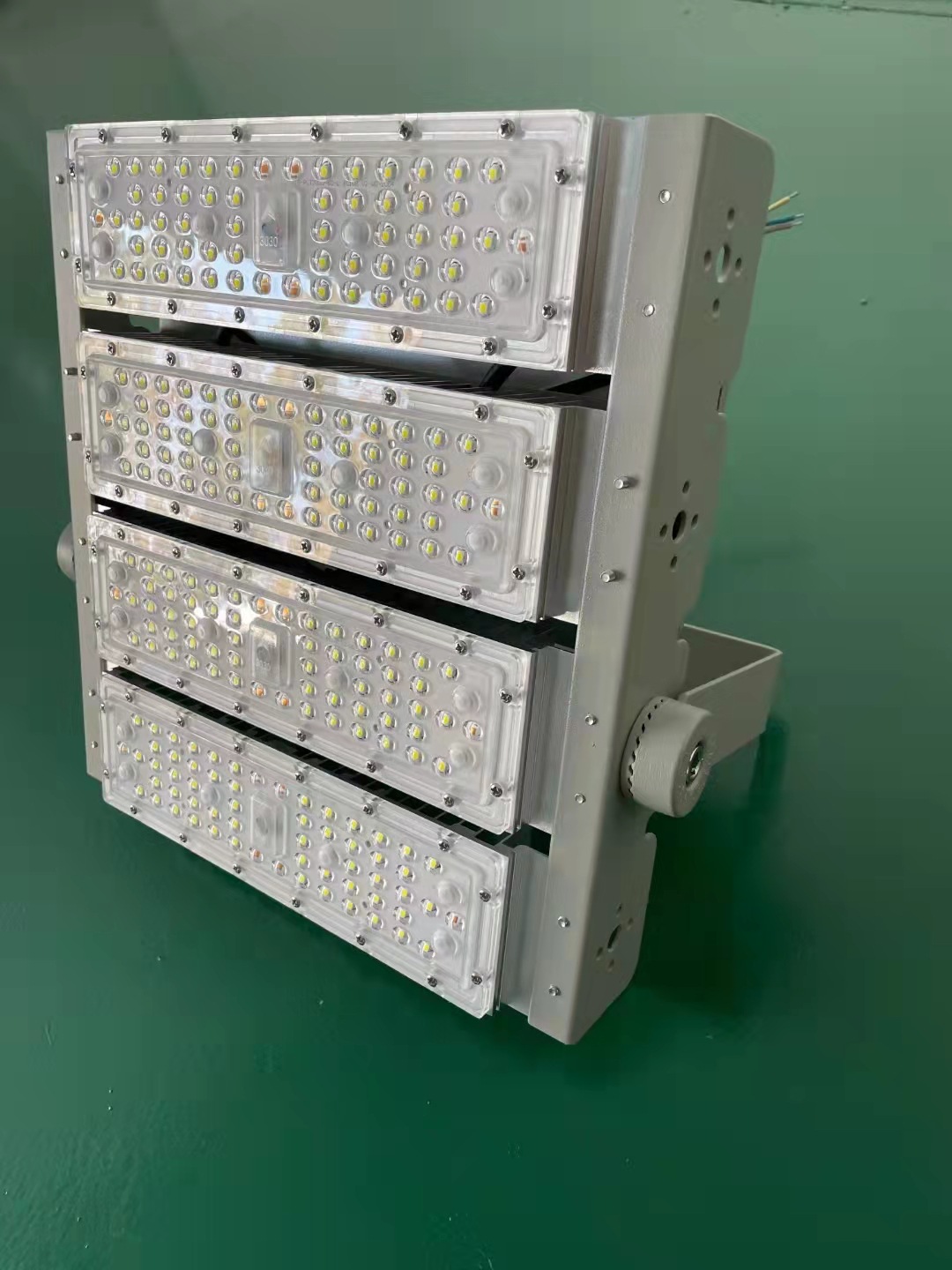 新款投光灯成品