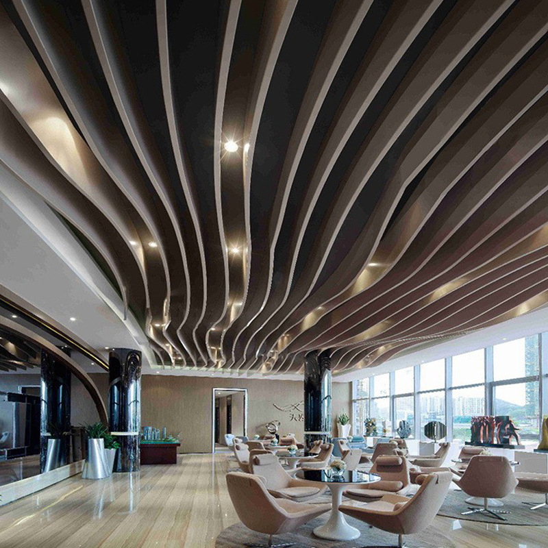 供应木纹装饰铝方通 造型铝板吊顶彩色弧形u型铝方通吊顶材料批发