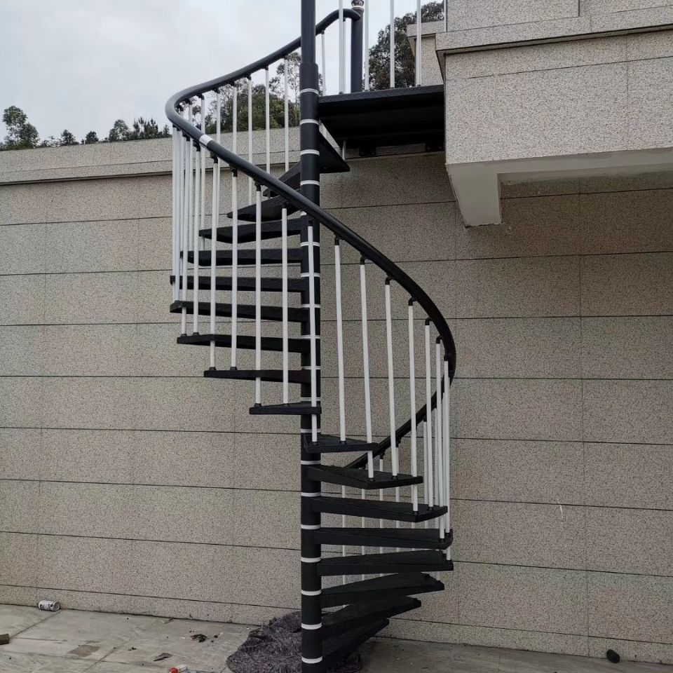 室外防滑楼梯旋转楼梯防滑花纹板楼梯阳台楼梯