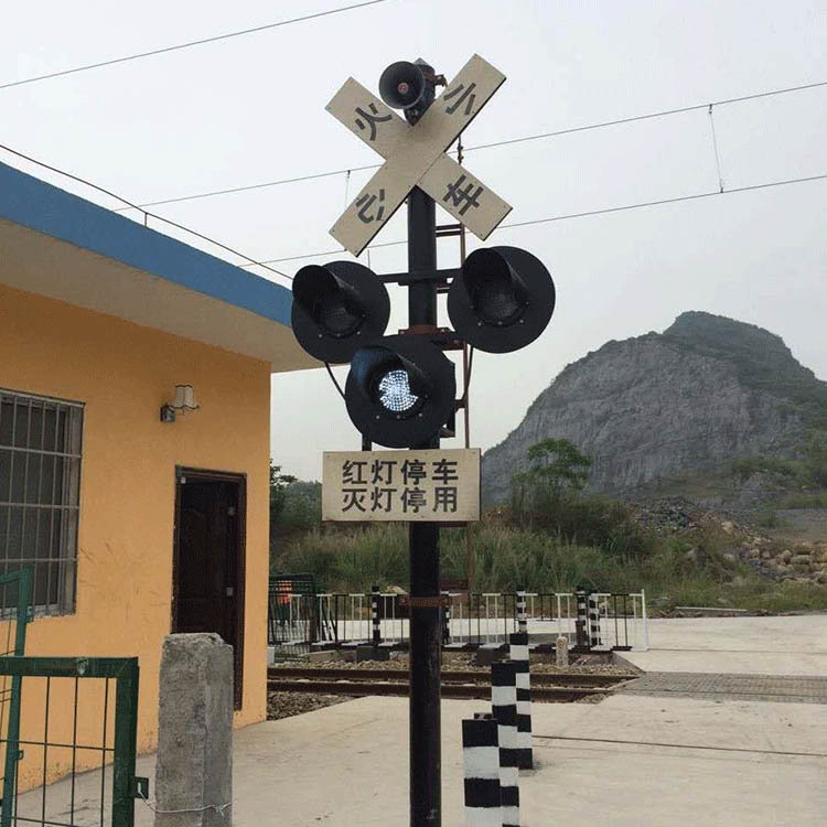 聚仁铁路道口报警器 道口栏杆 铁路信号灯栏木机
