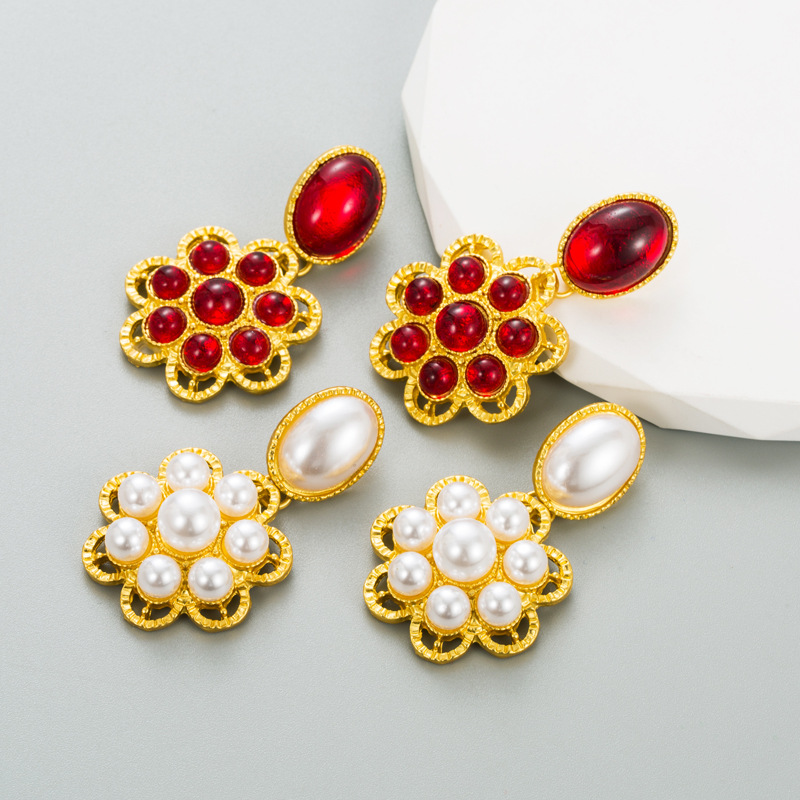 欧美新款复古宫廷风耳饰女镶珍珠树脂花朵耳环银针气质小众耳钉批