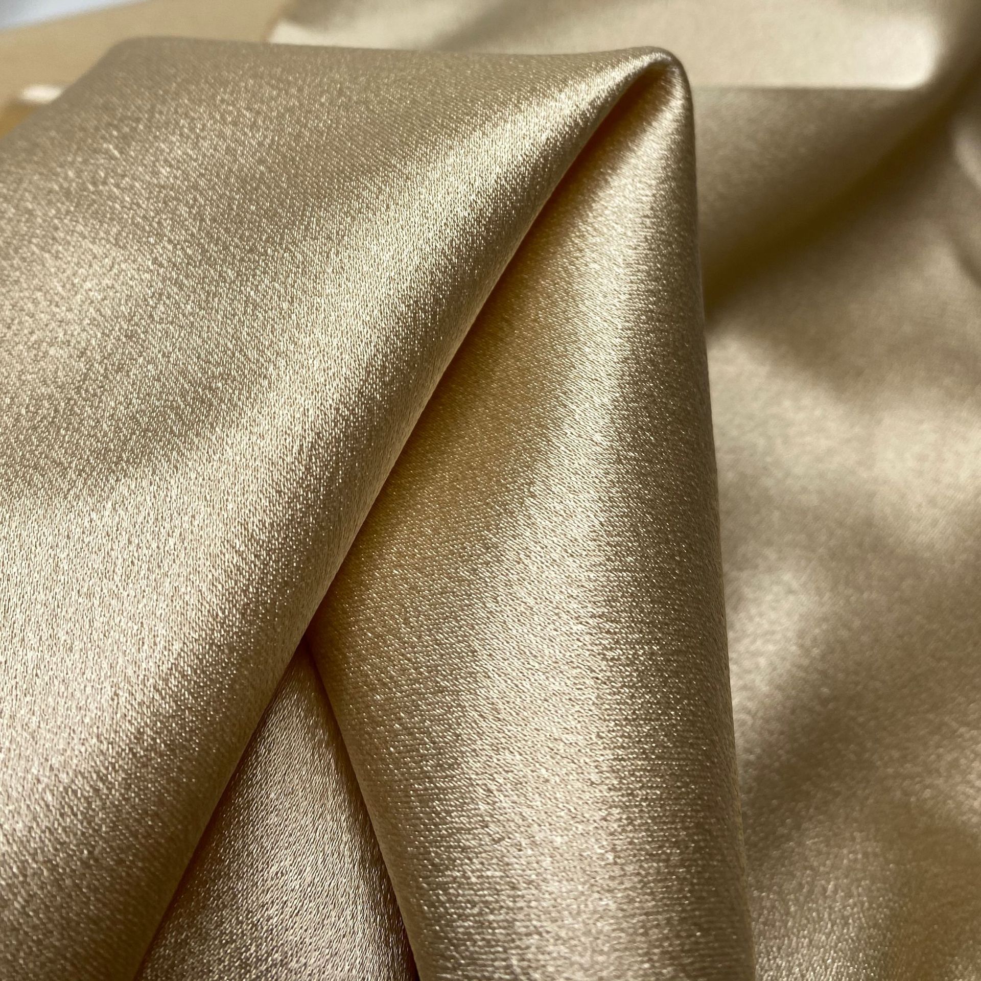 加密亮光色丁布 闪光缎 水晶缎面料 时尚夹克外套礼服仿真丝面料