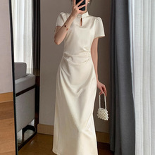 新中式米白色连衣裙女2024夏季新款超好看显瘦缎面改良旗袍中长裙