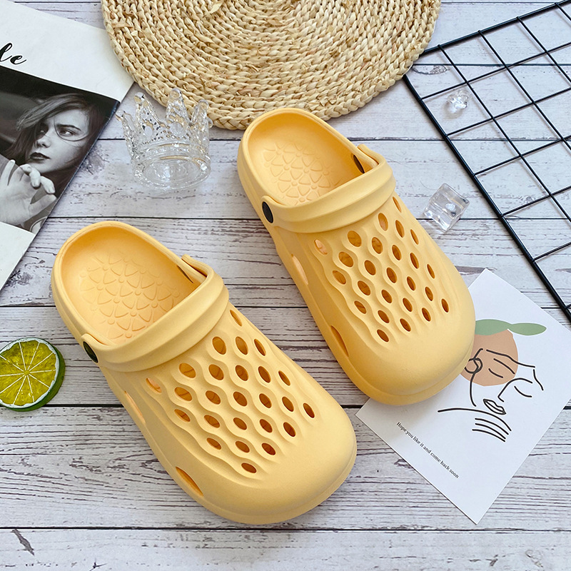 Wholesale Eva New Big Children's Hole Shoes Men's and Women's Kids' Beach Sandals Summer Slippers Closed Toe Breathable Hollow Sandals