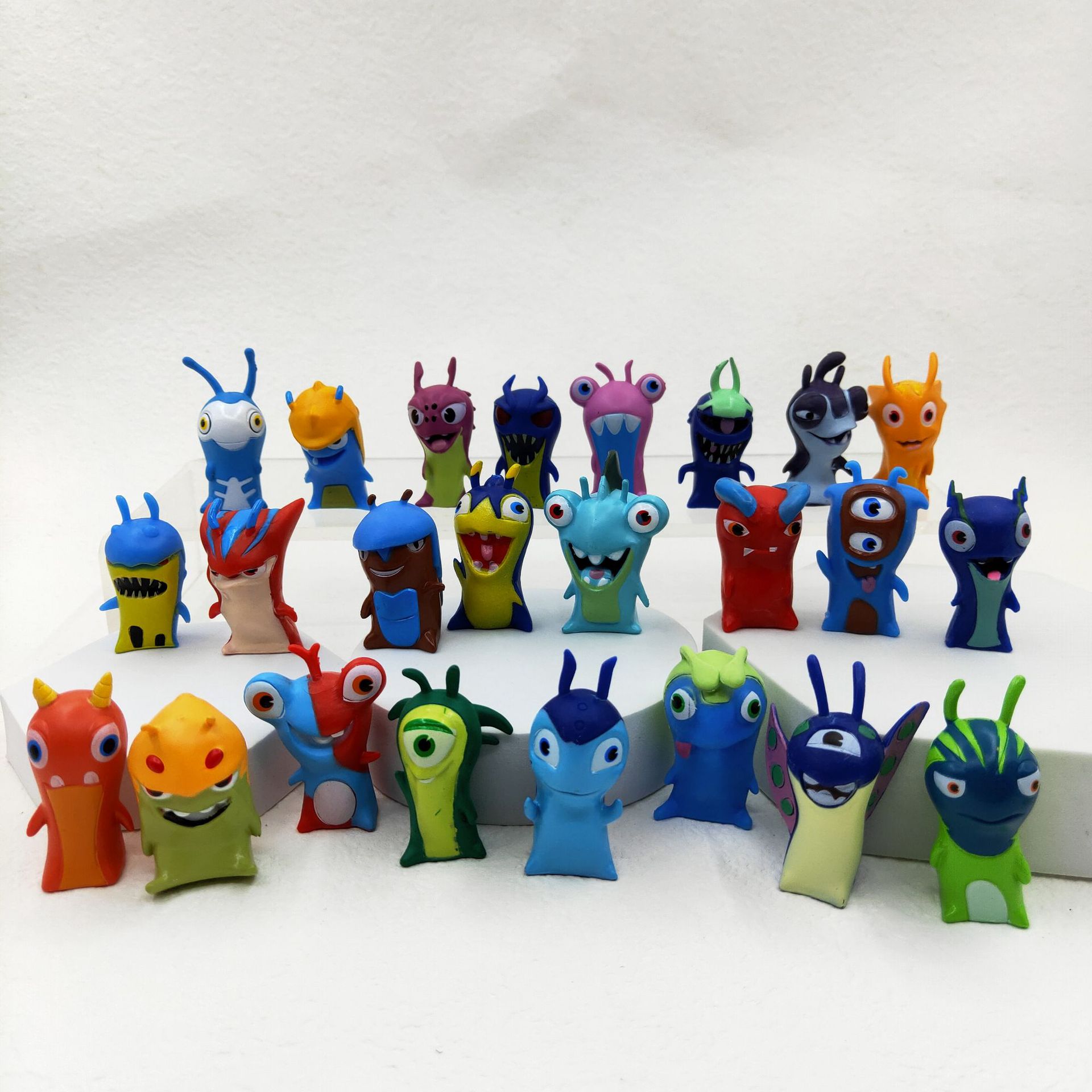 slugterra斯拉格精灵玩偶公仔笔套摆件玩具手办模型 全套24款学生