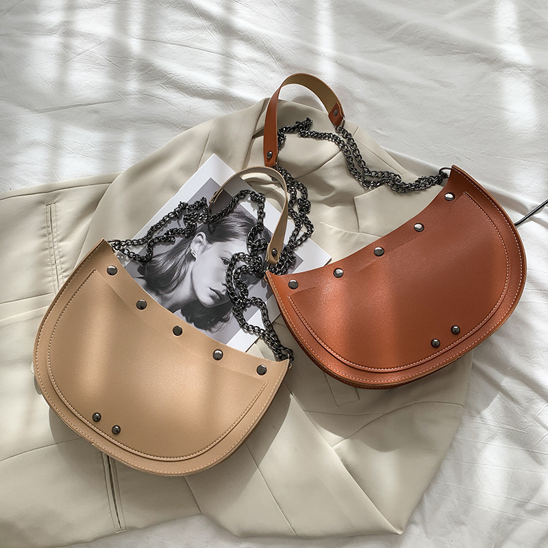 Small Bag Women's Bag 2021 New Fashion Fashion Chain Shoulder Underarm Bag Retro Textured Crossbody Rivet Saddle Bag
