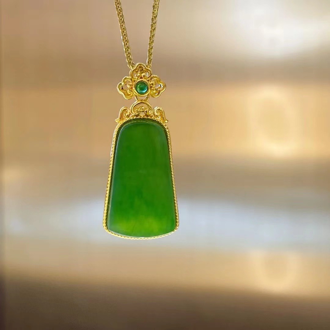 和田金镶玉价格