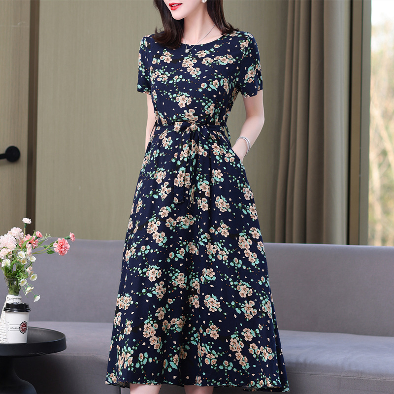 Middle-Aged Mom Summer Clothes Dress 2023 New 50-Year-Old Middle-Aged and Elderly Cotton and Linen Temperament Dress Women's Wide Lady Dress