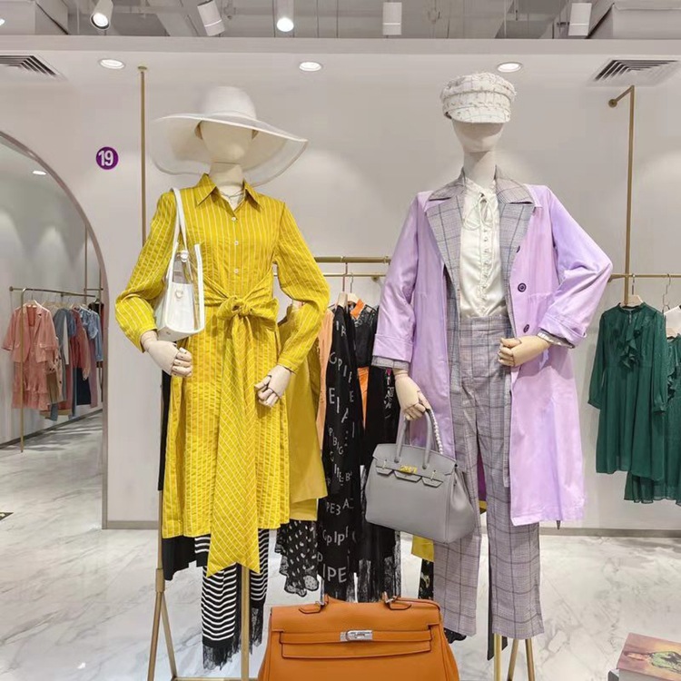 风笛2021秋季潮流女装品牌进货批发 折扣店女装尾货清仓特卖