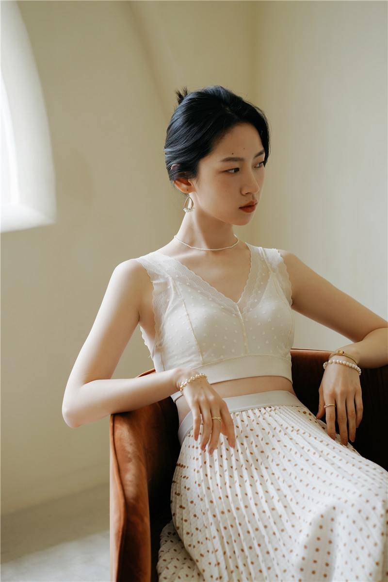 法式蕾丝美背无钢圈内衣女夏薄款透气宽肩带背心文胸内搭聚拢bra