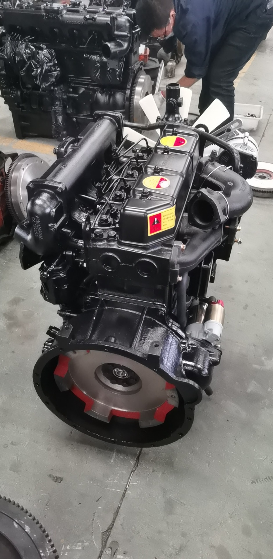 洛阳东方红国二大泵4缸增压110马力柴油机, 洛阳一拖直发 全国联