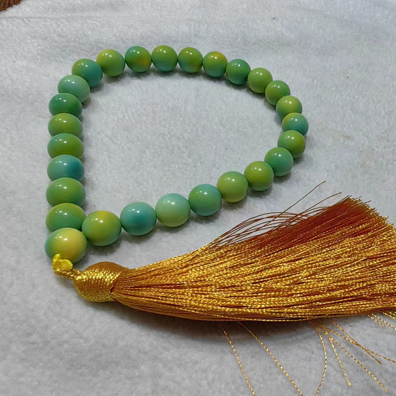 高品质菱镁矿松石手串渐变色老型圆珠盘玩高质量仿绿松石文玩手链