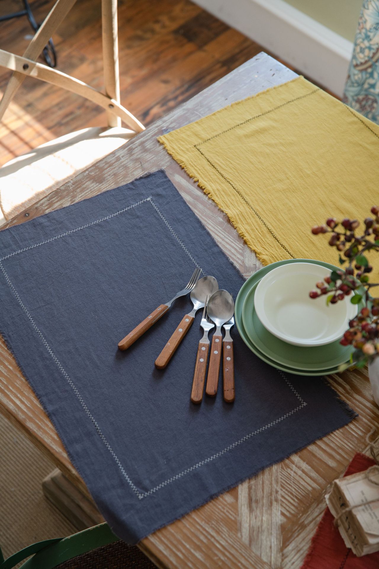 伊缦琪韵素色水洗棉餐垫北欧餐桌垫桌面美食拍摄背景咖色茶餐巾布