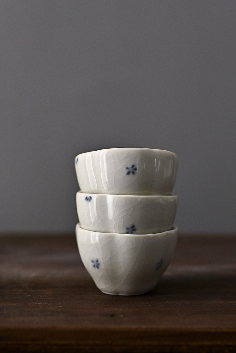 景德镇釉下手绘青花苏打烧开片釉花口小茶杯 女士陶瓷品茗杯茶杯