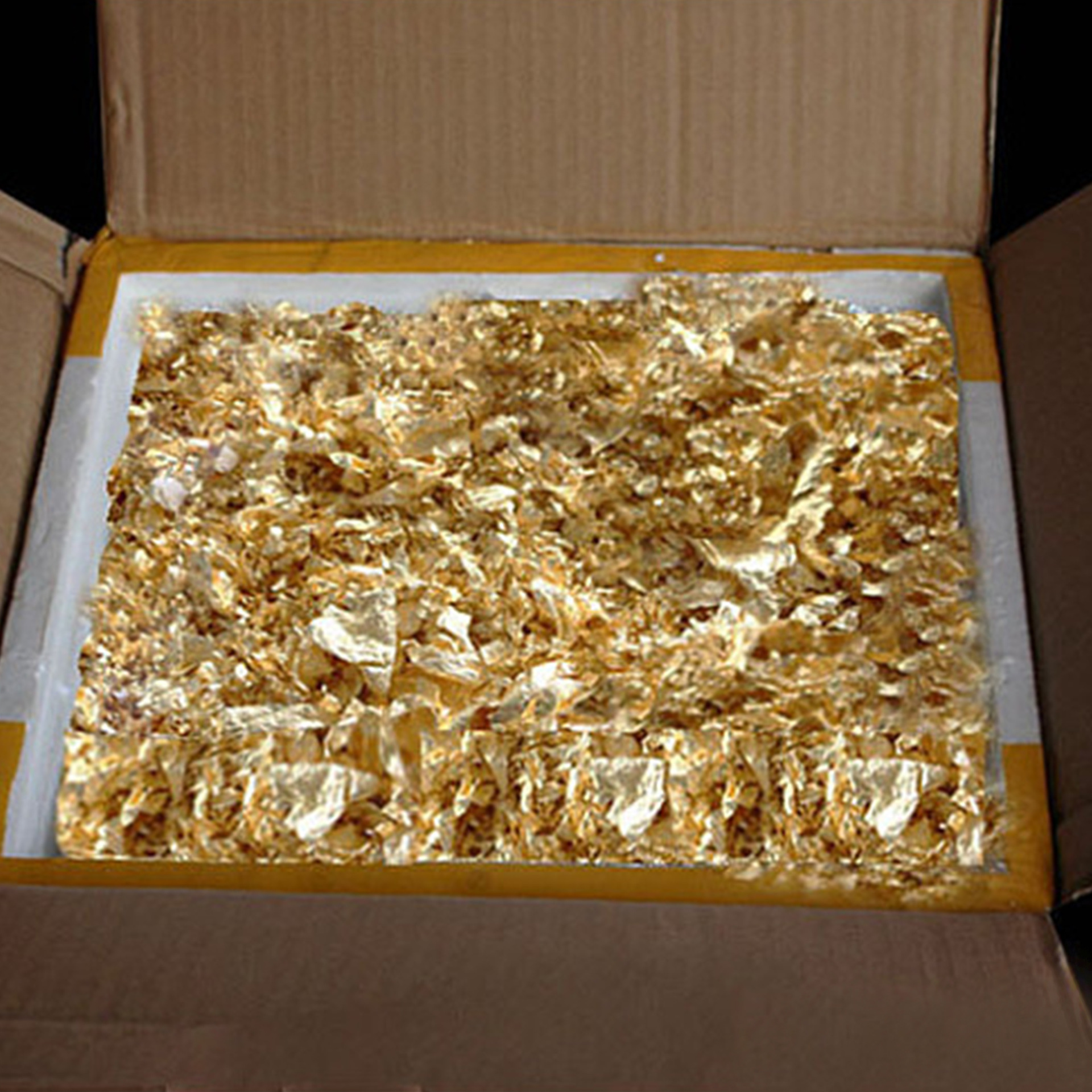 供应碎金箔 碎银箔 碎铝箔 碎铜箔  化妆品箔 装修箔 金箔碎片