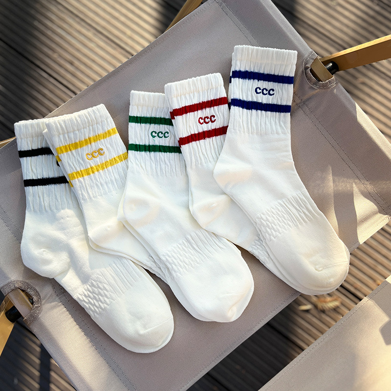 搭配鲨鱼裤穿的袜子多巴胺2杠c字母刺绣中高筒学院运动风女士袜子