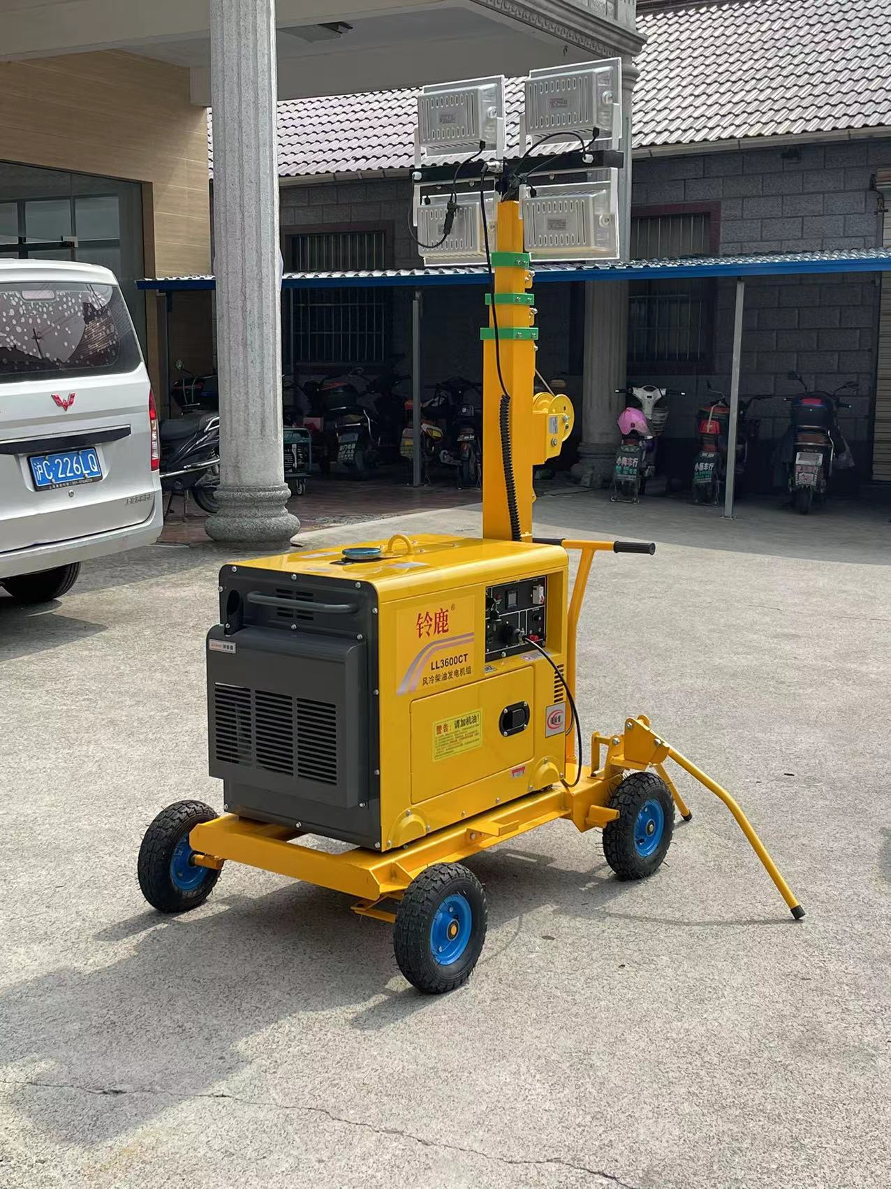 sfw6150a多方位移动升降工作灯静音式发电机照明车手摇升降杆