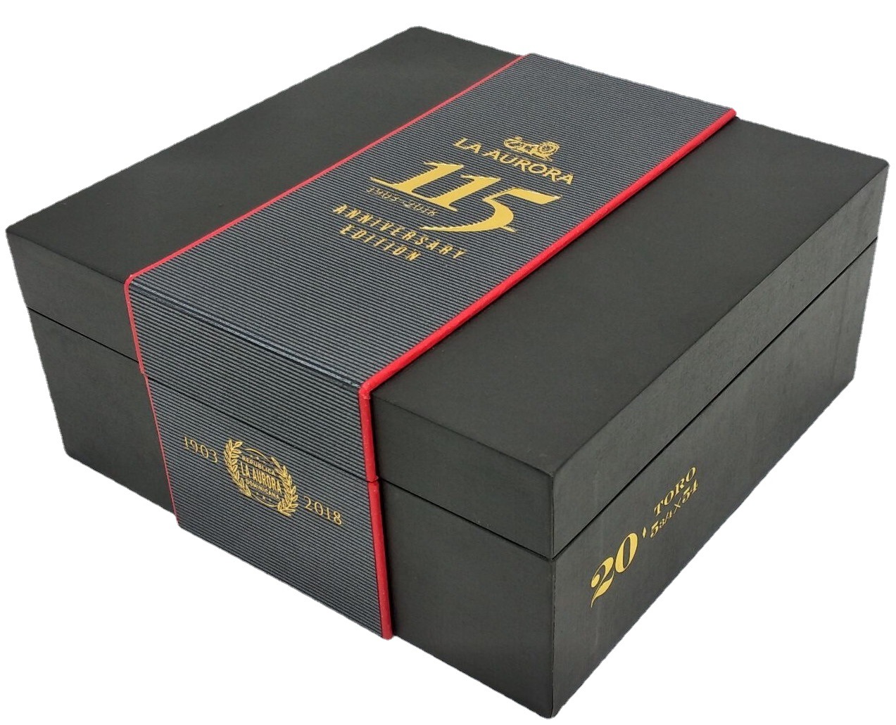 主营产品:包装盒;礼品盒;绒布圆盒;心形巧克力盒;天地盖盒;木盒;趾行