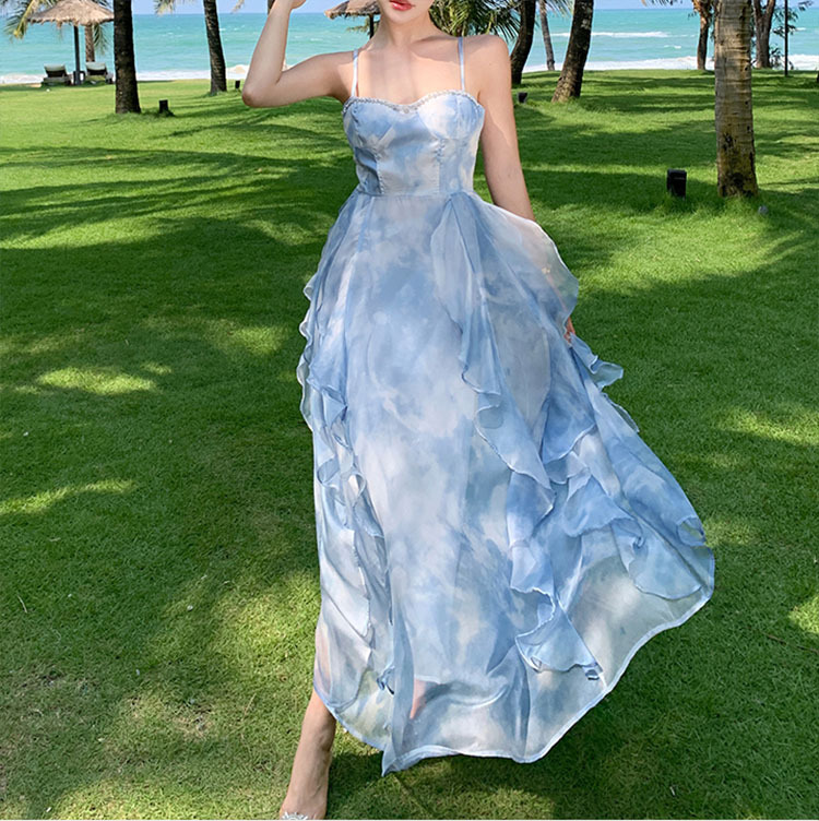 法式蓝色抹胸连衣裙女夏设计感小众超仙的公主长裙海边度假仙女裙